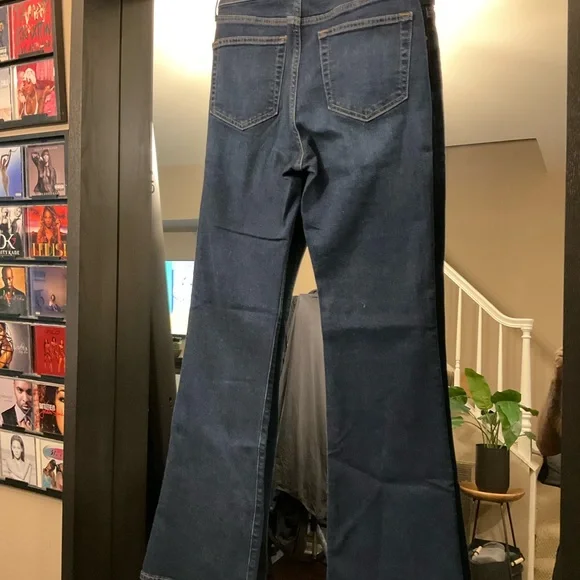 (Lori) GAP Blue Flare Wide Leg Jeans with Vintage Charm - Picture 5 of 10